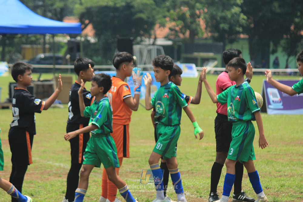 ijl u12 121025 jips soccer vs nusantara 2004