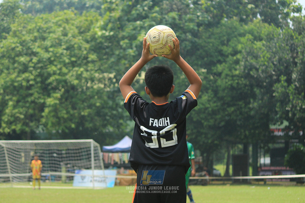 ijl u12 121025 jips soccer vs nusantara 2004