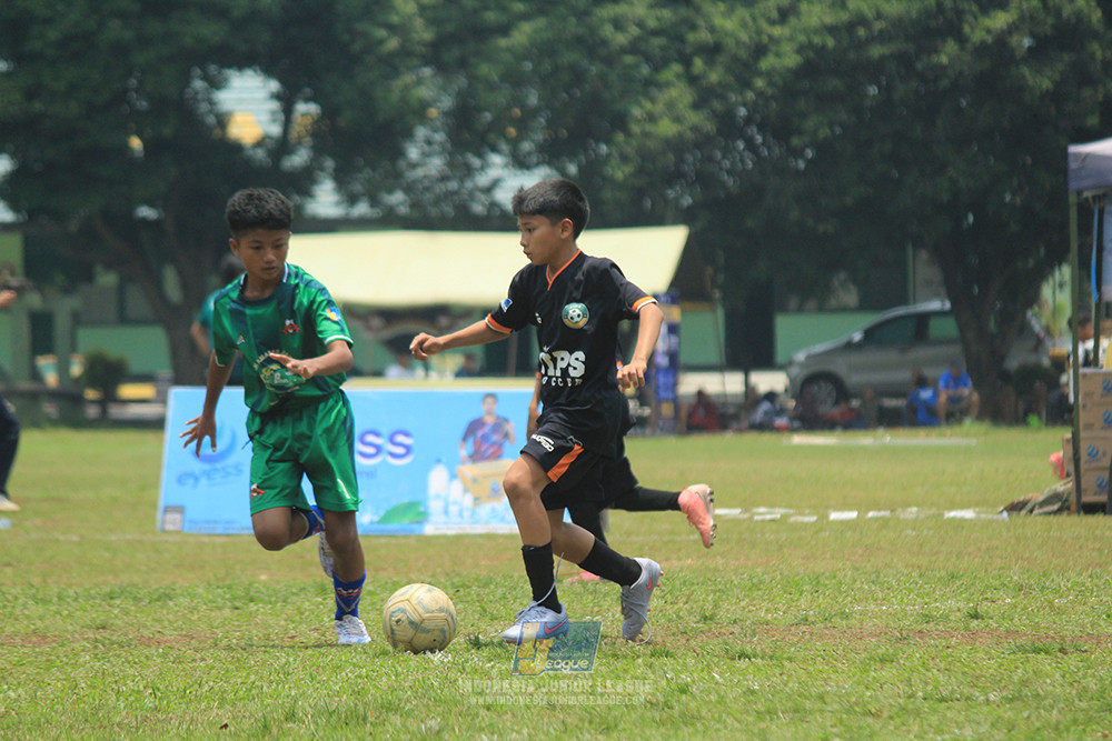 ijl u12 121025 jips soccer vs nusantara 2004