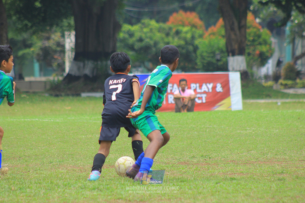 ijl u12 121025 jips soccer vs nusantara 2004