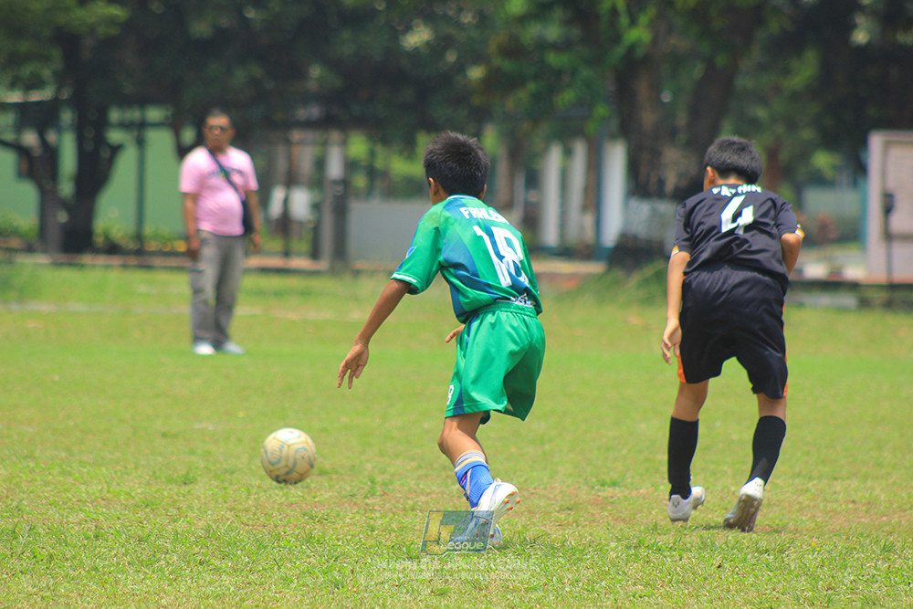 ijl u12 121025 jips soccer vs nusantara 2004
