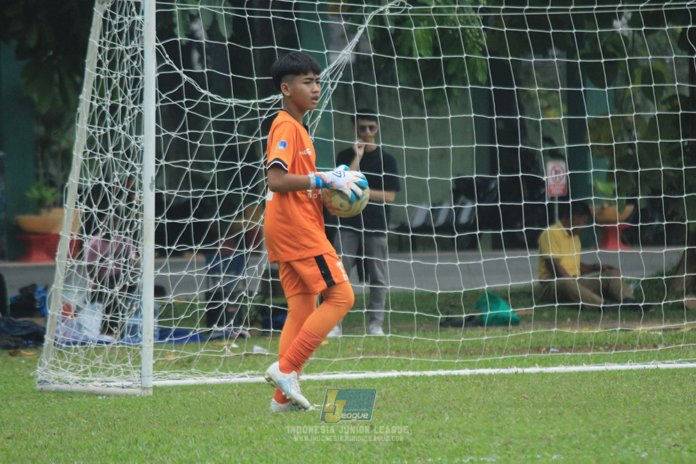 ijl u12 121025 jips soccer vs nusantara 2004