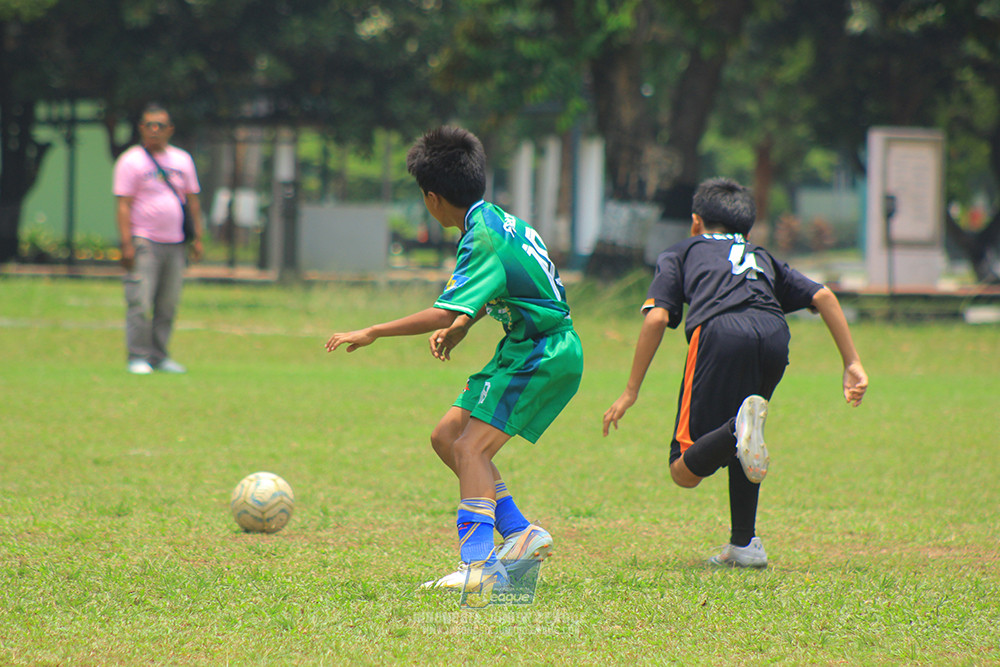ijl u12 121025 jips soccer vs nusantara 2004