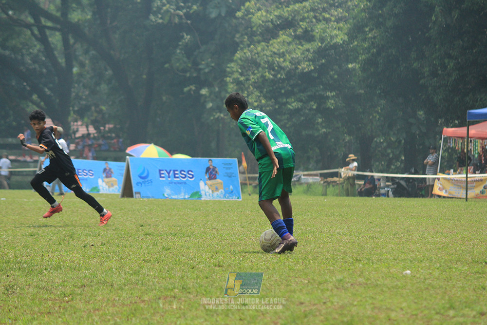ijl u12 121025 jips soccer vs nusantara 2004