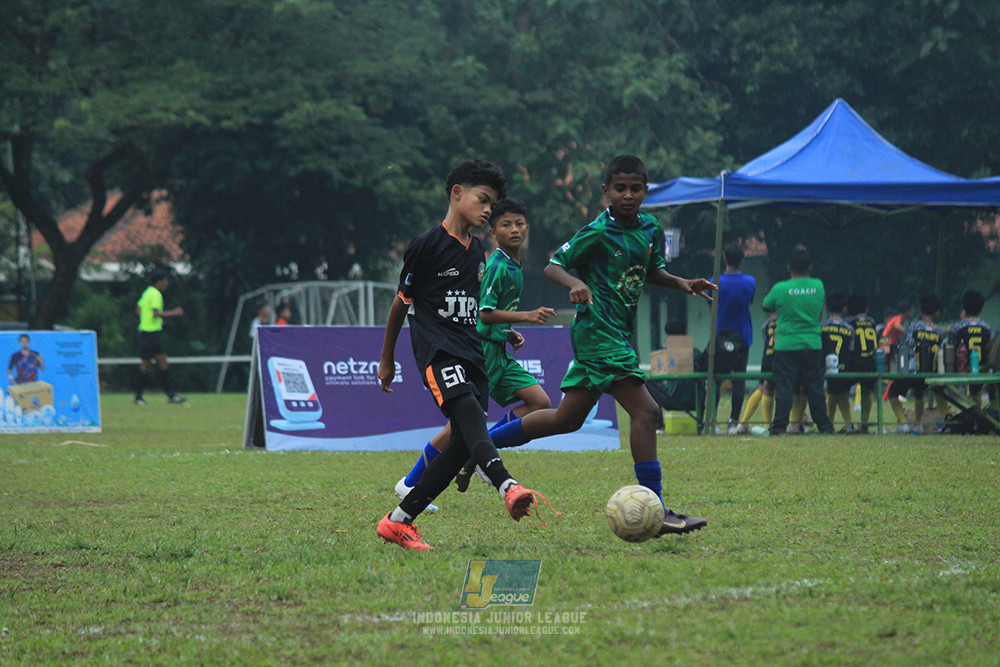 ijl u12 121025 jips soccer vs nusantara 2004