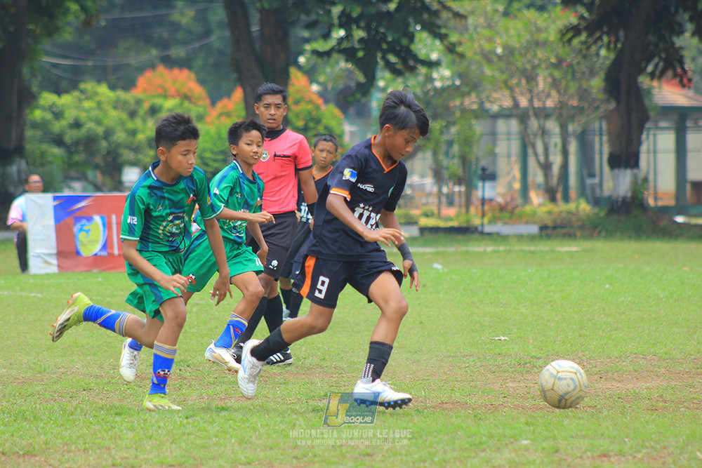 ijl u12 121025 jips soccer vs nusantara 2004