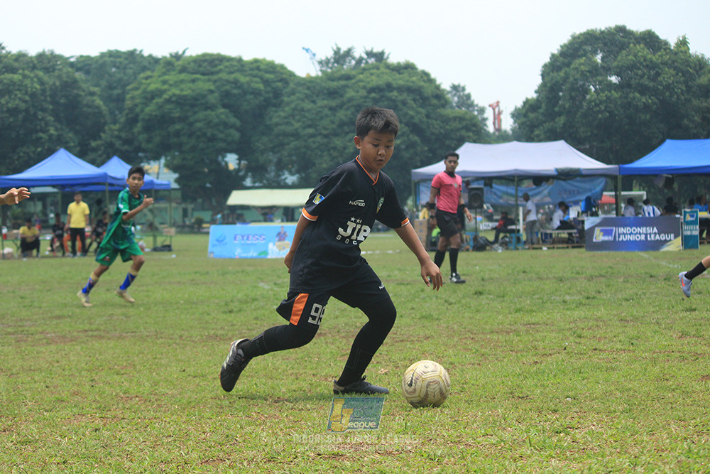 ijl u12 121025 jips soccer vs nusantara 2004