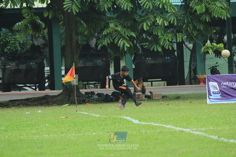 ijl u12 121025 jips soccer vs nusantara 2004