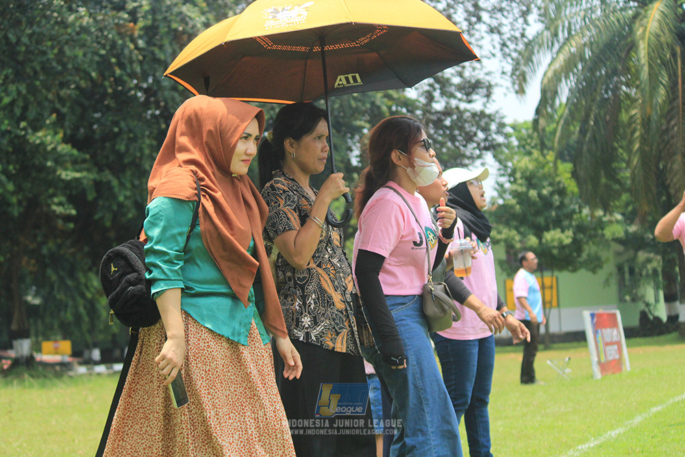 ijl u12 121025 jips soccer vs nusantara 2004