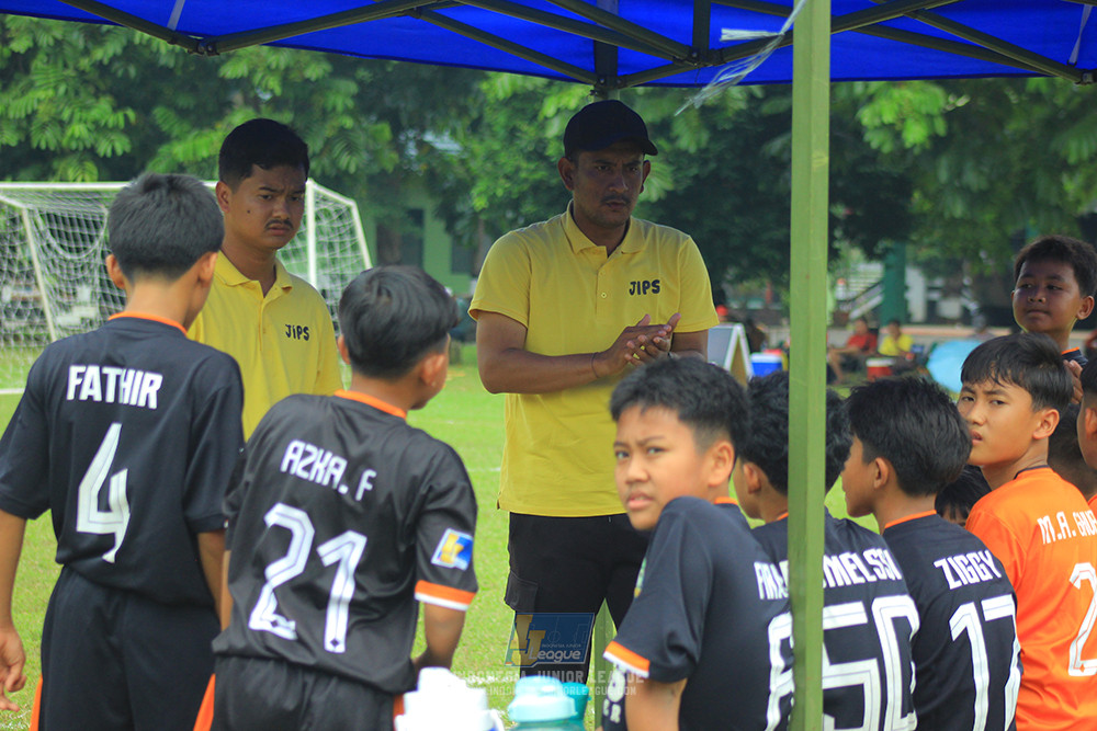 ijl u12 121025 jips soccer vs nusantara 2004