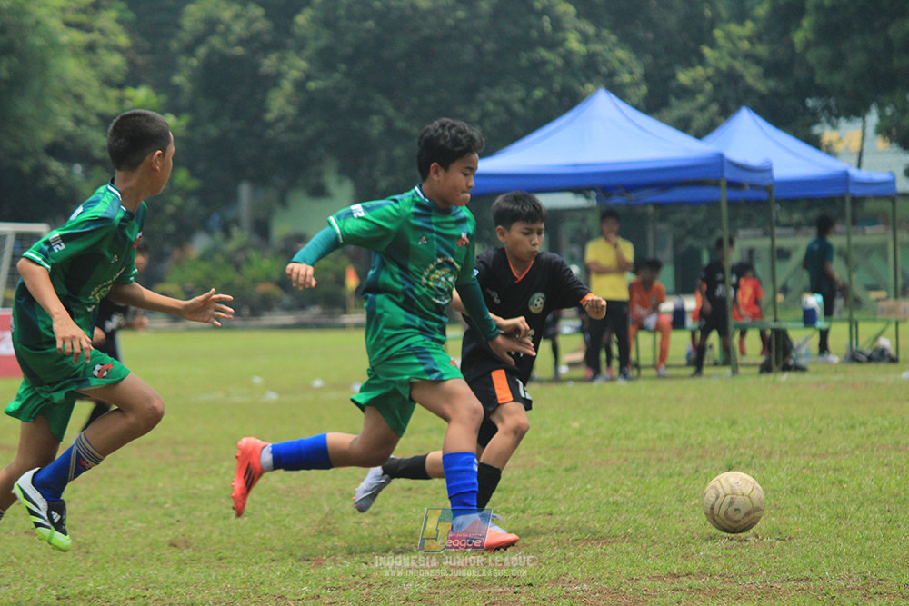 ijl u12 121025 jips soccer vs nusantara 2004