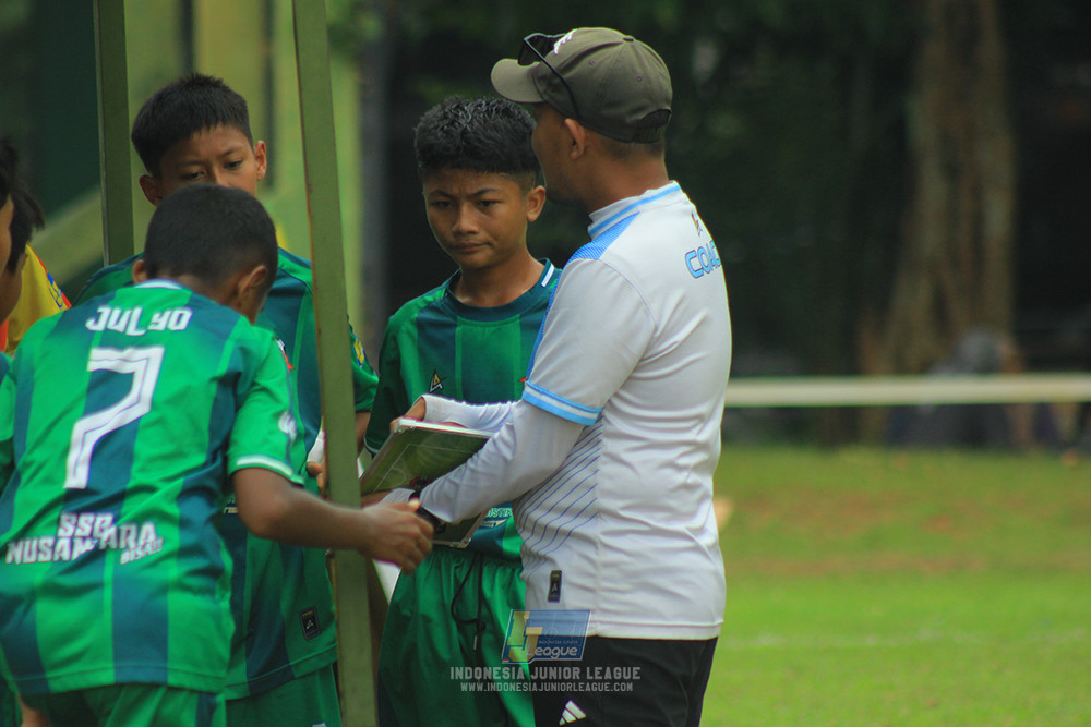 ijl u12 121025 jips soccer vs nusantara 2004