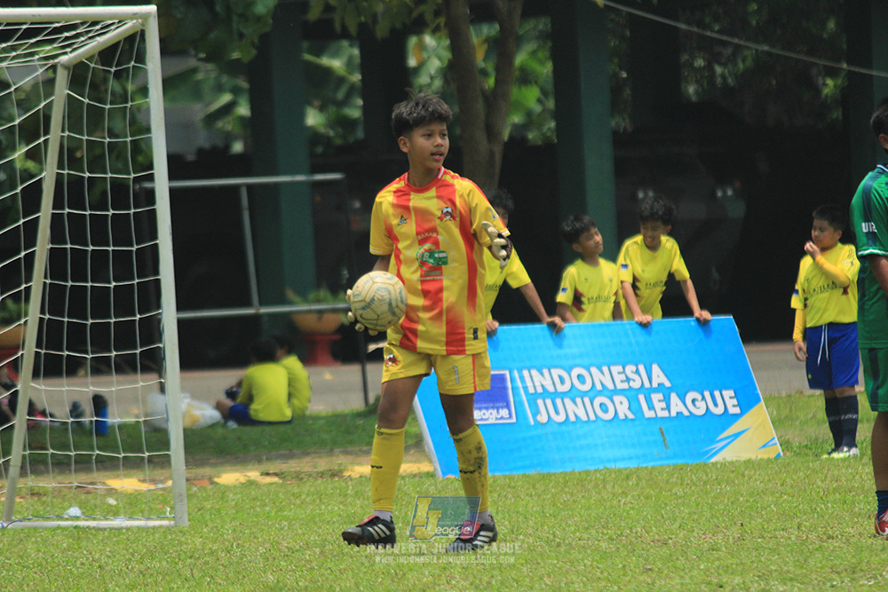 ijl u12 121025 jips soccer vs nusantara 2004