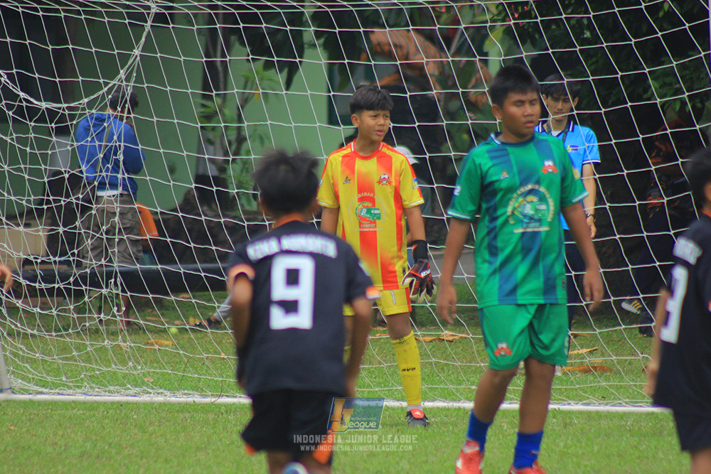 ijl u12 121025 jips soccer vs nusantara 2004