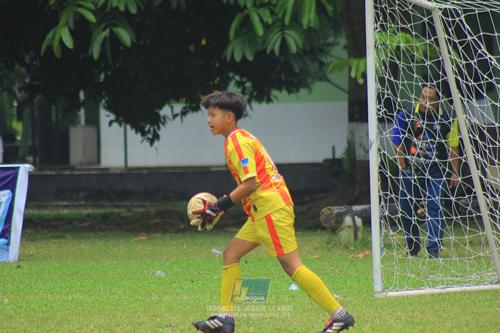 ijl u12 121025 jips soccer vs nusantara 2004