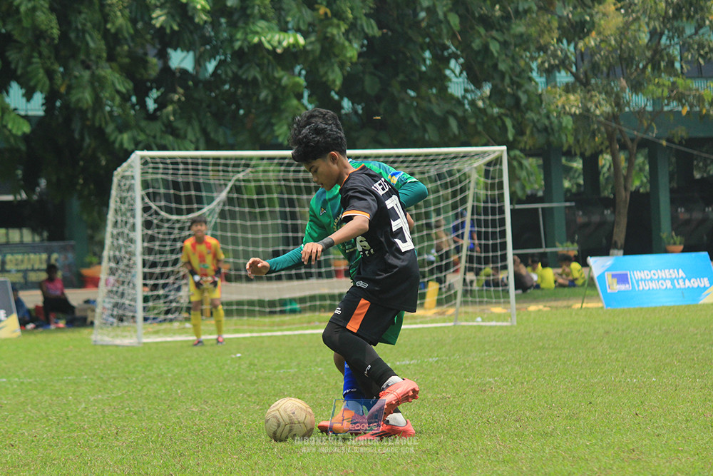 ijl u12 121025 jips soccer vs nusantara 2004