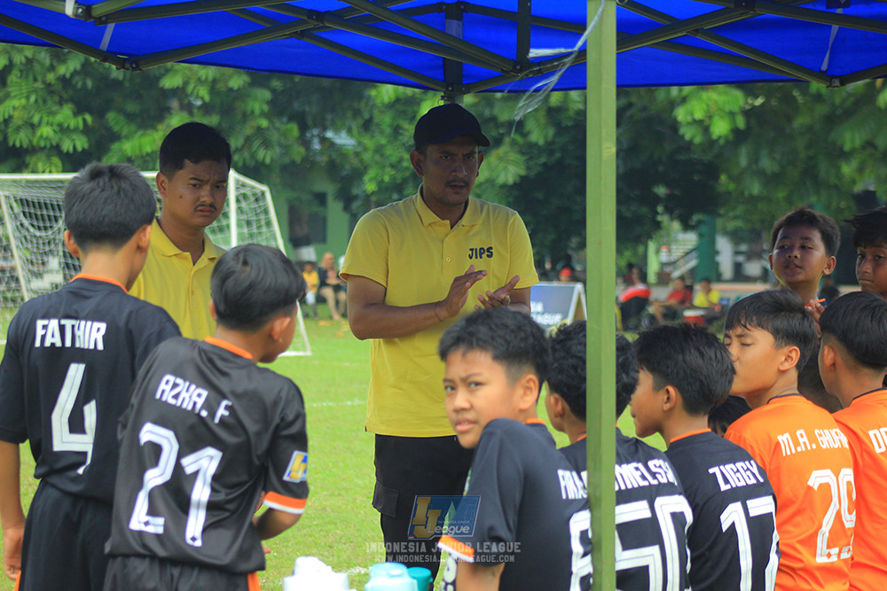 ijl u12 121025 jips soccer vs nusantara 2004