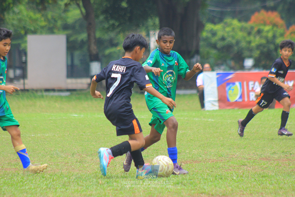 ijl u12 121025 jips soccer vs nusantara 2004