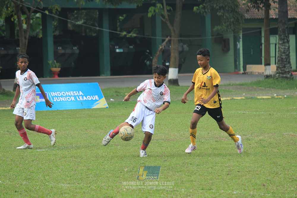 ijl u12 121025 newland fa vs isa marzuki bandriawan