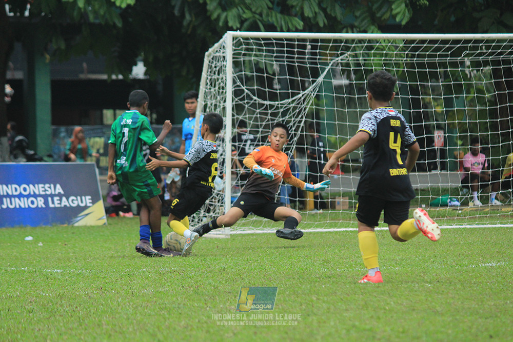 ijl u12 121025 nunsantara 2004 vs brazillian soccer bintaro
