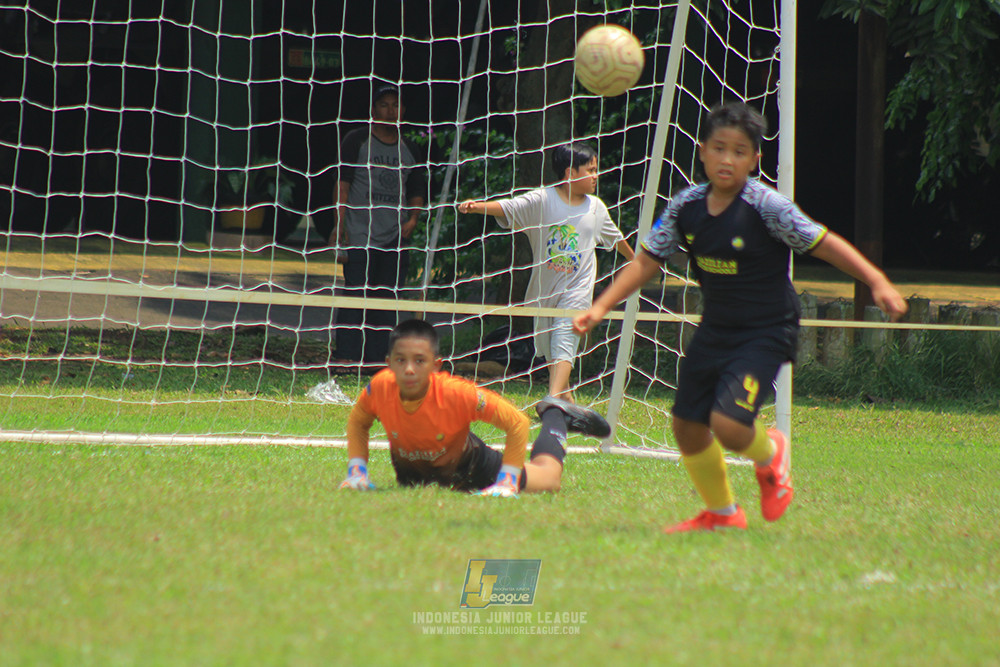 ijl u12 121025 nunsantara 2004 vs brazillian soccer bintaro