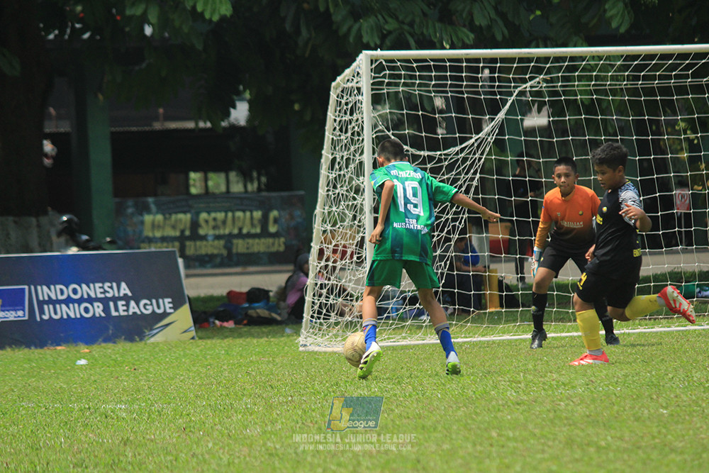 ijl u12 121025 nunsantara 2004 vs brazillian soccer bintaro