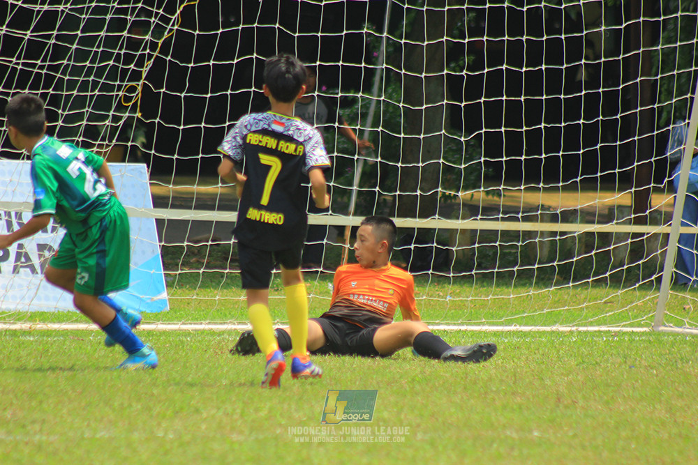 ijl u12 121025 nunsantara 2004 vs brazillian soccer bintaro