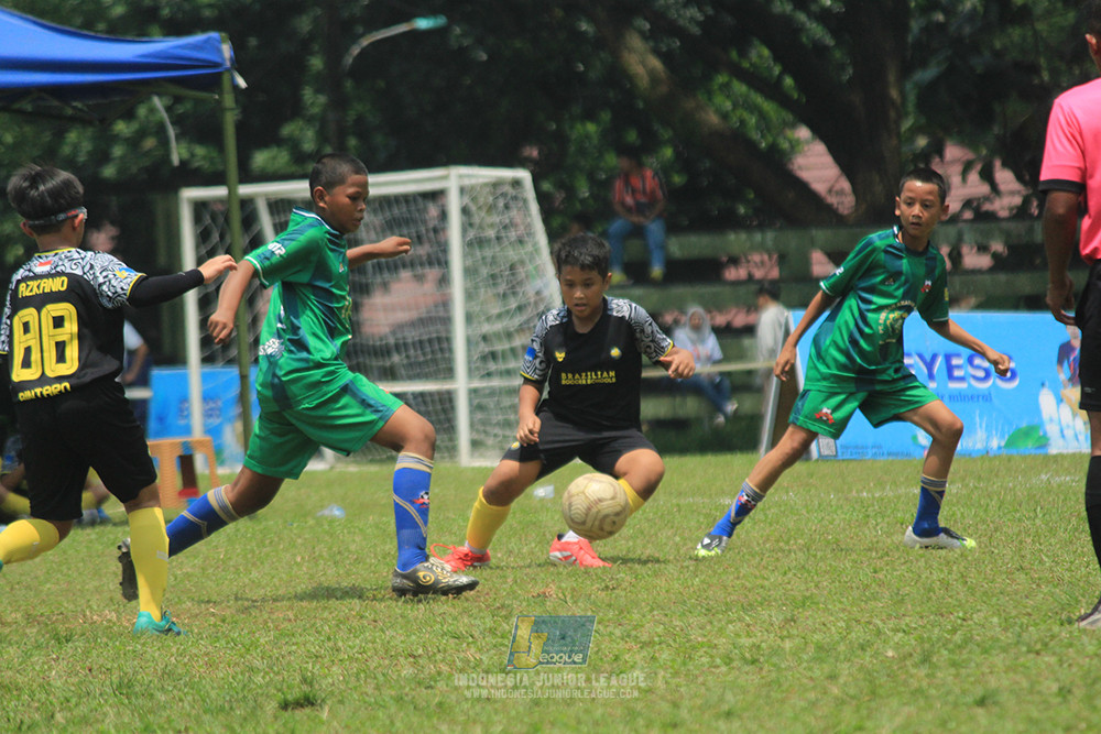ijl u12 121025 nunsantara 2004 vs brazillian soccer bintaro