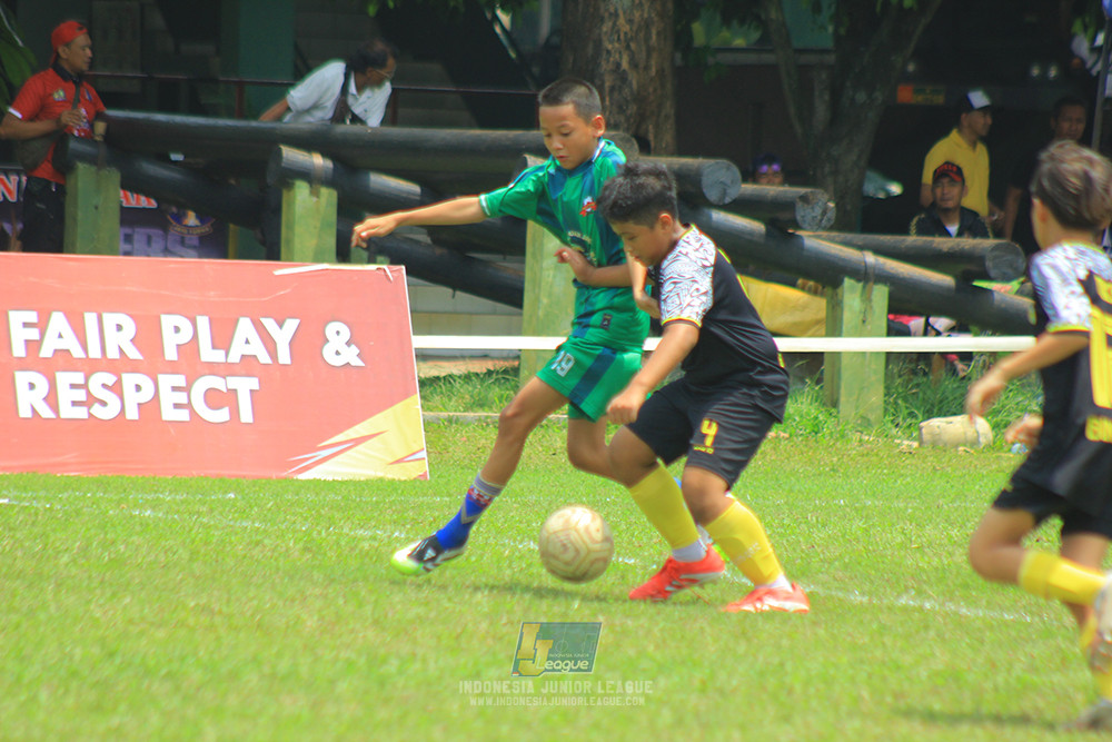 ijl u12 121025 nunsantara 2004 vs brazillian soccer bintaro