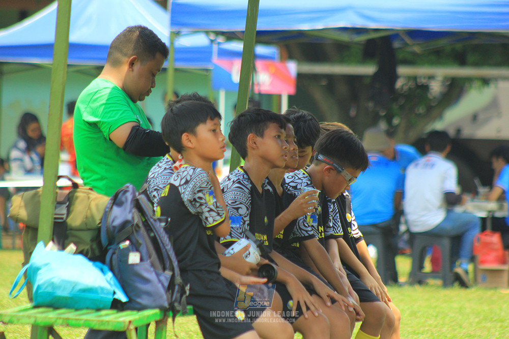 ijl u12 121025 nunsantara 2004 vs brazillian soccer bintaro