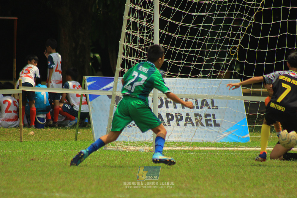 ijl u12 121025 nunsantara 2004 vs brazillian soccer bintaro
