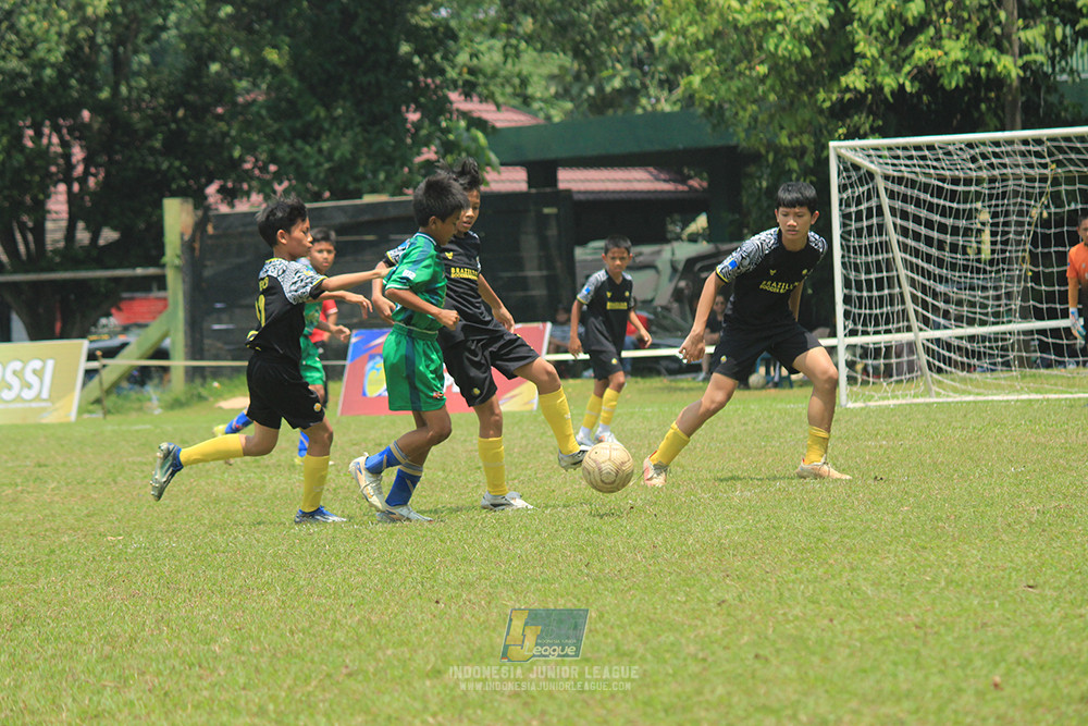 ijl u12 121025 nunsantara 2004 vs brazillian soccer bintaro