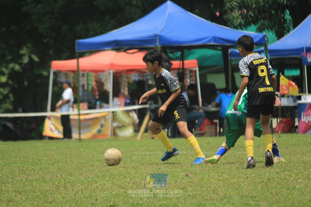 ijl u12 121025 nunsantara 2004 vs brazillian soccer bintaro