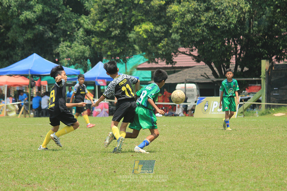 ijl u12 121025 nunsantara 2004 vs brazillian soccer bintaro