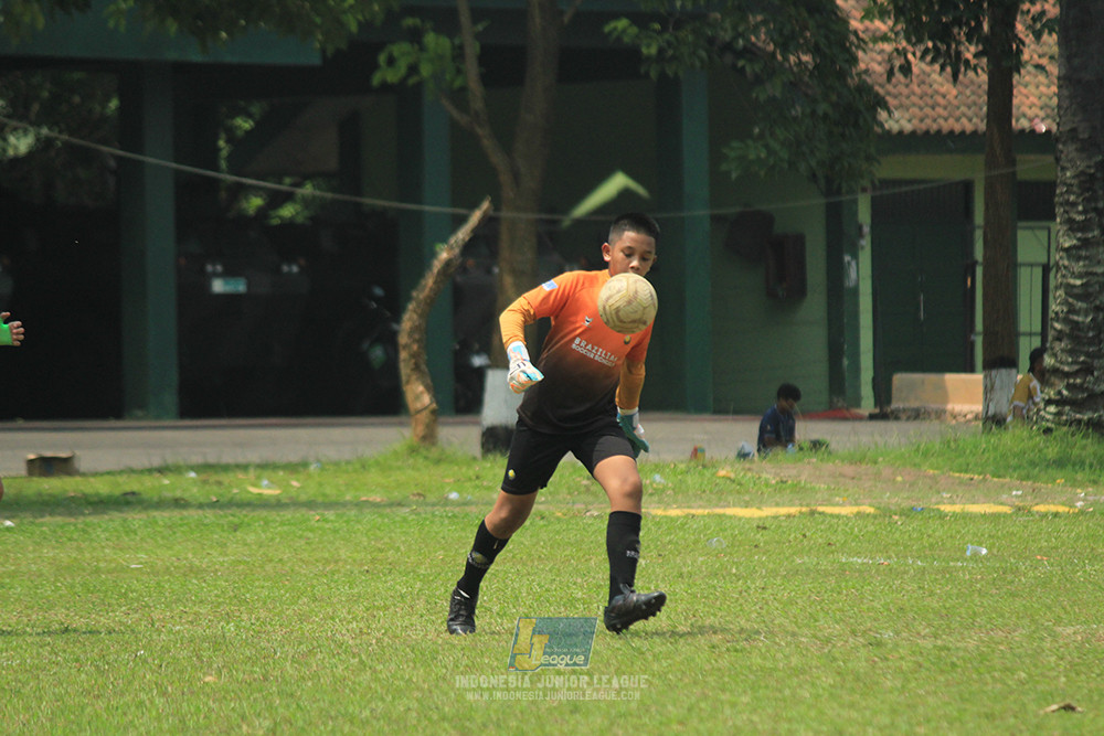 ijl u12 121025 nunsantara 2004 vs brazillian soccer bintaro