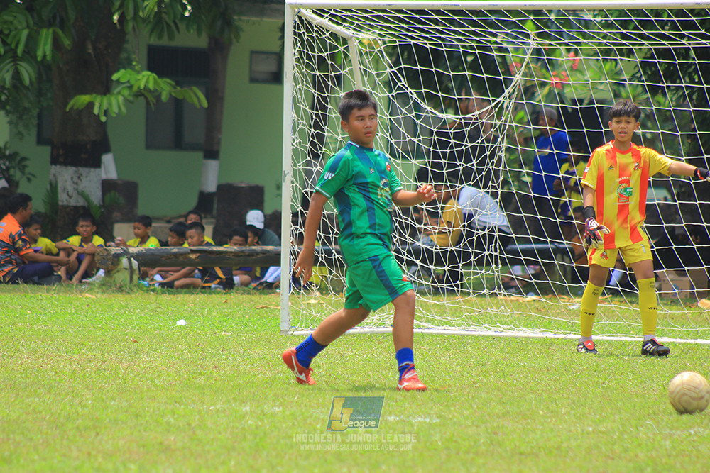 ijl u12 121025 nunsantara 2004 vs brazillian soccer bintaro
