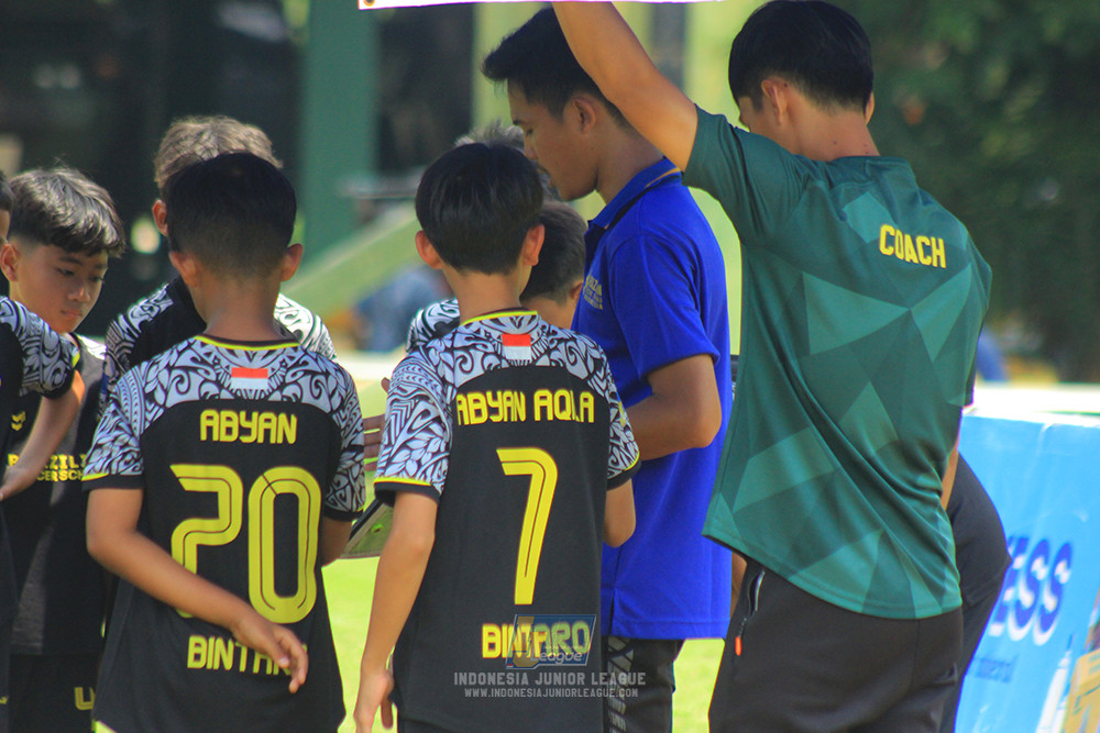 ijl u12 121025 nunsantara 2004 vs brazillian soccer bintaro