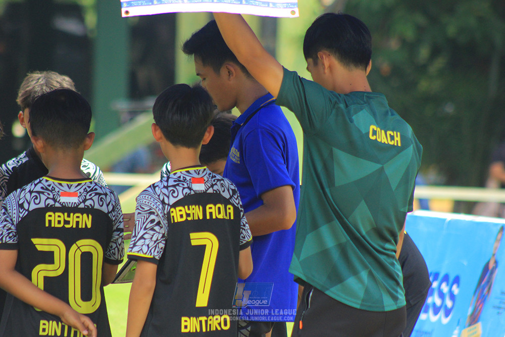 ijl u12 121025 nunsantara 2004 vs brazillian soccer bintaro