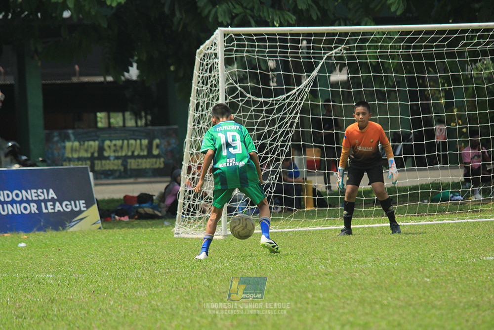 ijl u12 121025 nunsantara 2004 vs brazillian soccer bintaro