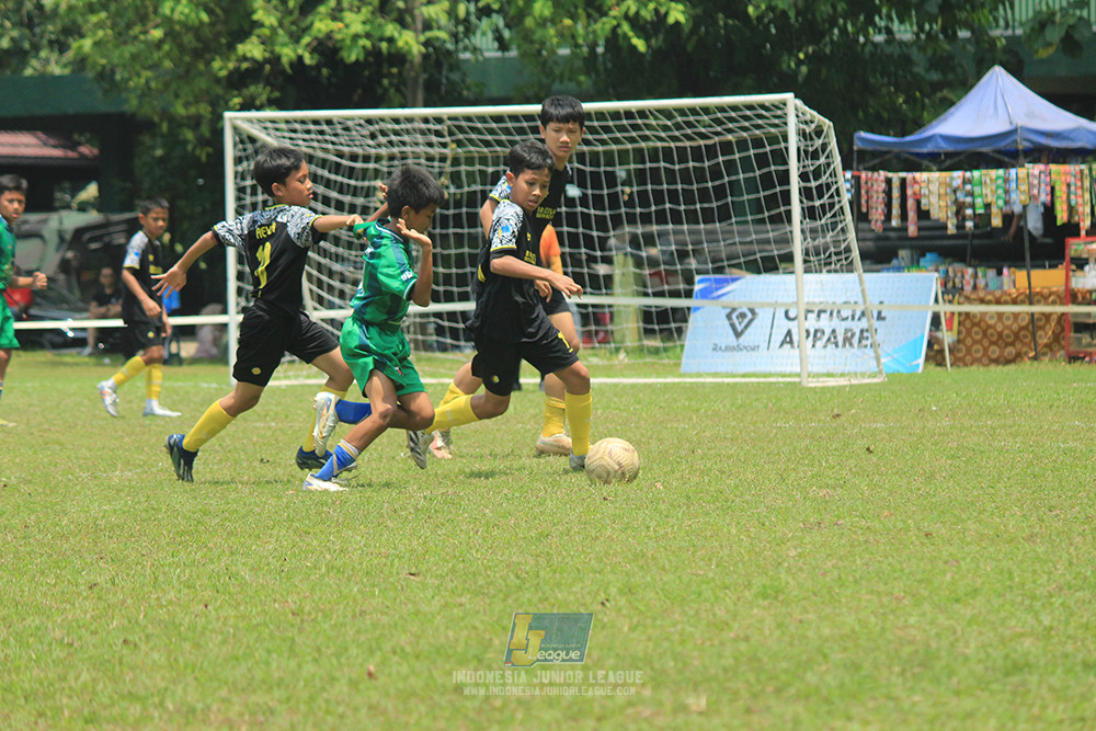 ijl u12 121025 nunsantara 2004 vs brazillian soccer bintaro