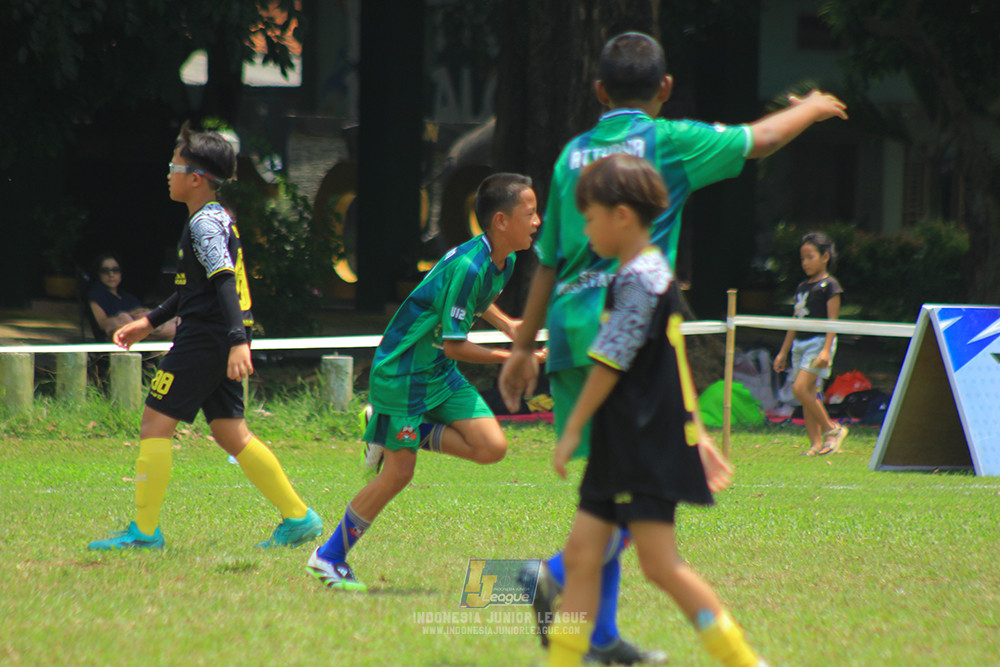 ijl u12 121025 nunsantara 2004 vs brazillian soccer bintaro