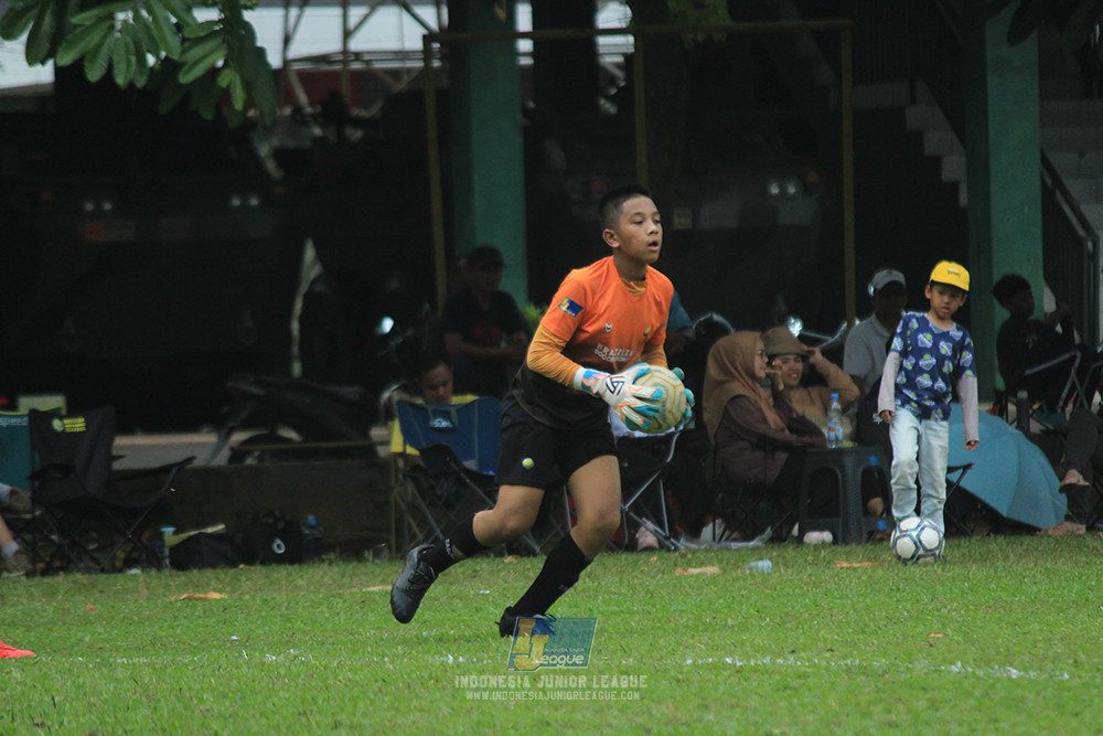 ijl u12 121025 nunsantara 2004 vs brazillian soccer bintaro