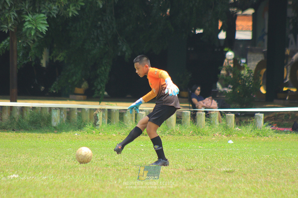 ijl u12 121025 nunsantara 2004 vs brazillian soccer bintaro