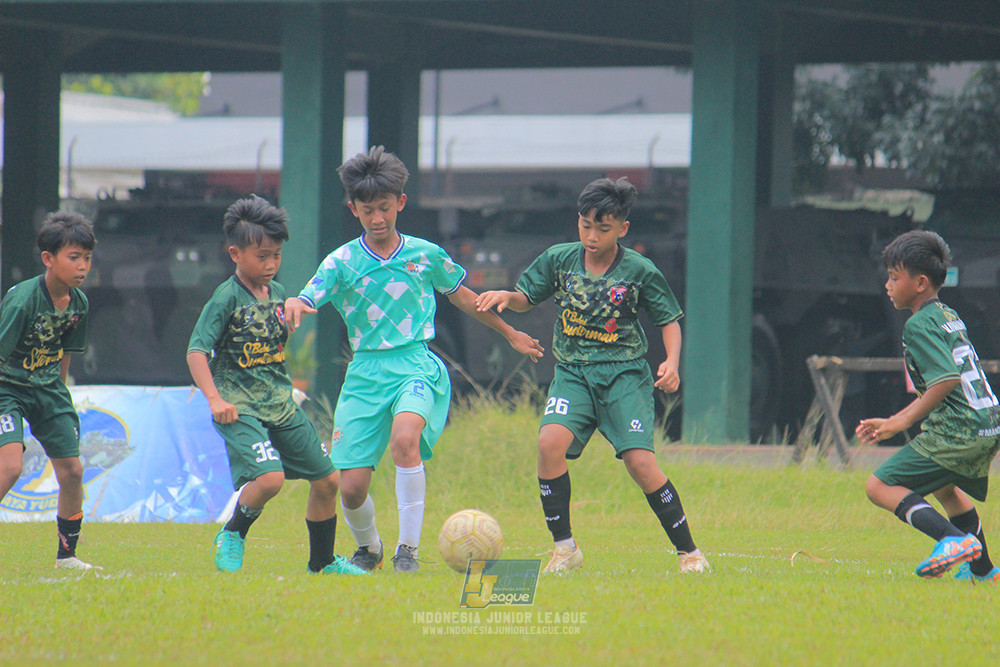 ijl u12 121025 wiradhika soccer vs pulomas fc