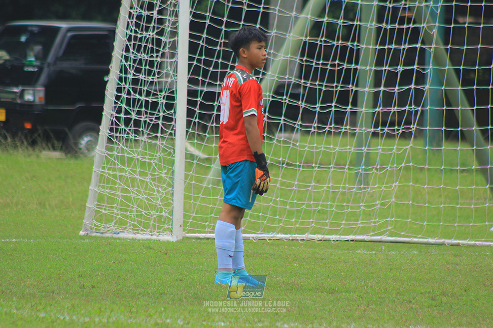 ijl u12 121025 wiradhika soccer vs pulomas fc