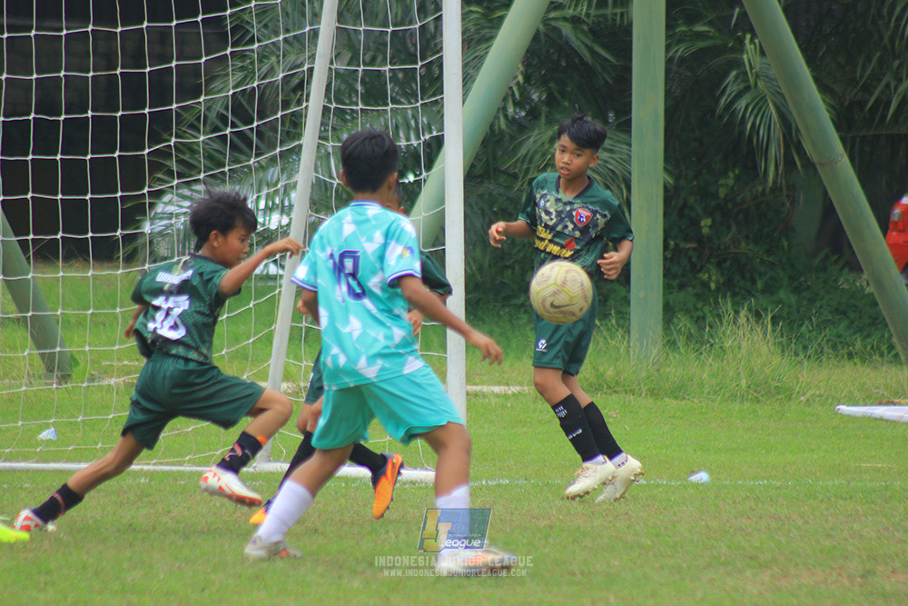 ijl u12 121025 wiradhika soccer vs pulomas fc