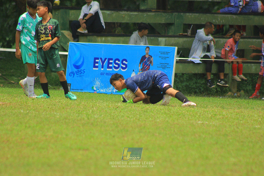 ijl u12 121025 wiradhika soccer vs pulomas fc