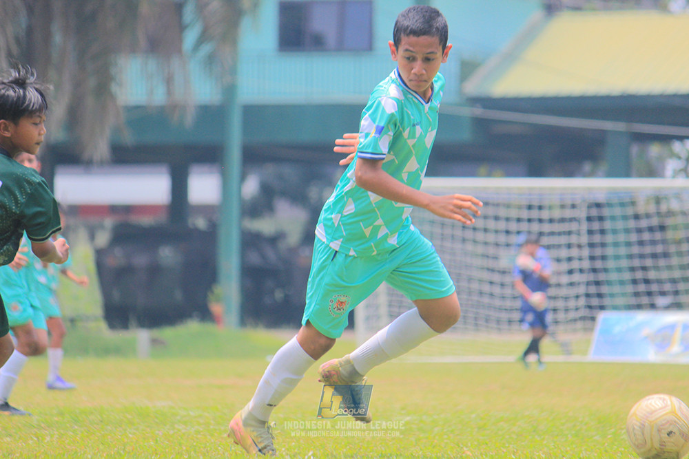 ijl u12 121025 wiradhika soccer vs pulomas fc