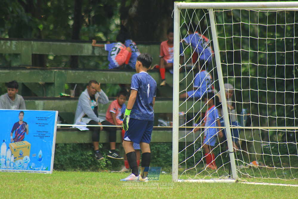 ijl u12 121025 wiradhika soccer vs pulomas fc