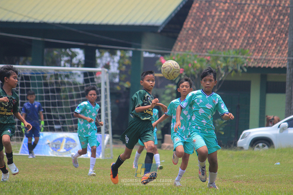 ijl u12 121025 wiradhika soccer vs pulomas fc